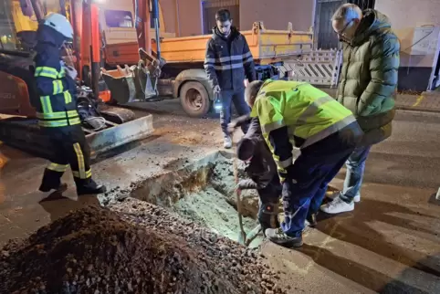 Für die Reparatur musste eine Tiefbaufirma verständigt werden. 
