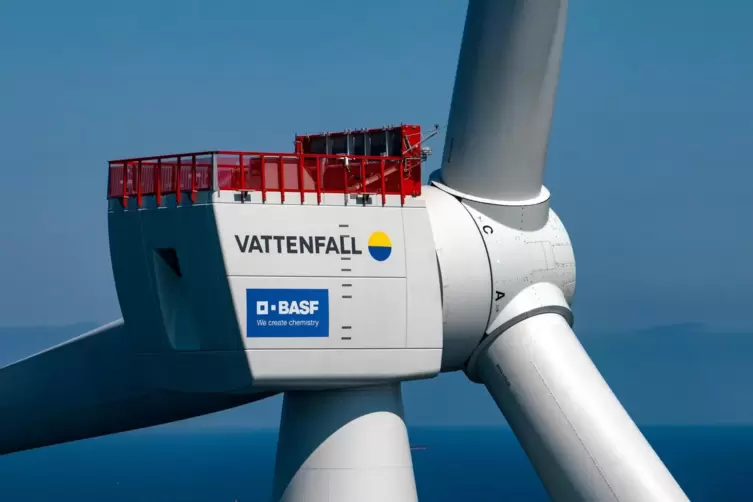 Der Offshore-Windpark Hollandse Kust Zuid, der sich im Besitz von Vattenfall, BASF und Allianz befindet, liegt in der Nordsee, 1