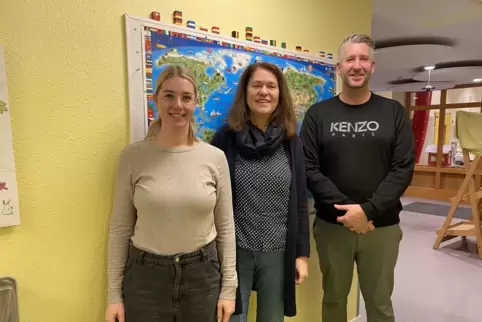Geben der Sprachförderung Raum in der Kita Sonnenblume: (von links) Kita-Leiterin Laura Schwarz-Früh, Beate Wuttke, Fachkraft fü