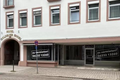 Frühere Papeterie in der Gilgenstraße: Leerstand im Oktober vergangenen Jahres. Frühere Papeterie in der Gilgenstraße: Leerstand im Oktober vergangenen Jahres.