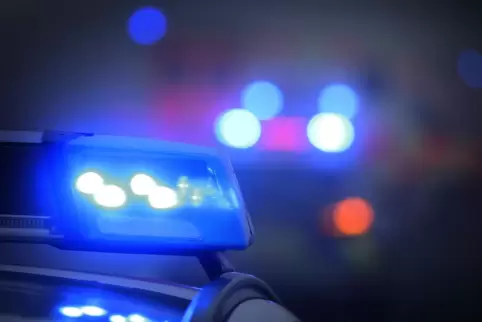 Die Polizei sucht Zeugen.