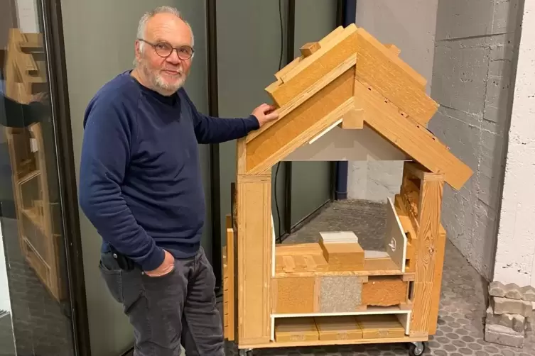 Macher und Modell: Dirk Niehaus in der Mainzer Schau.