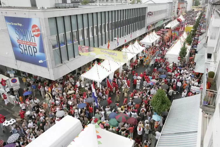 Die Kaiserslauterer WM-Meile im Jahr 2006.