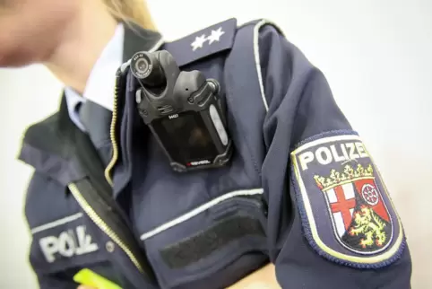 Die Polizei sucht Zeugen.