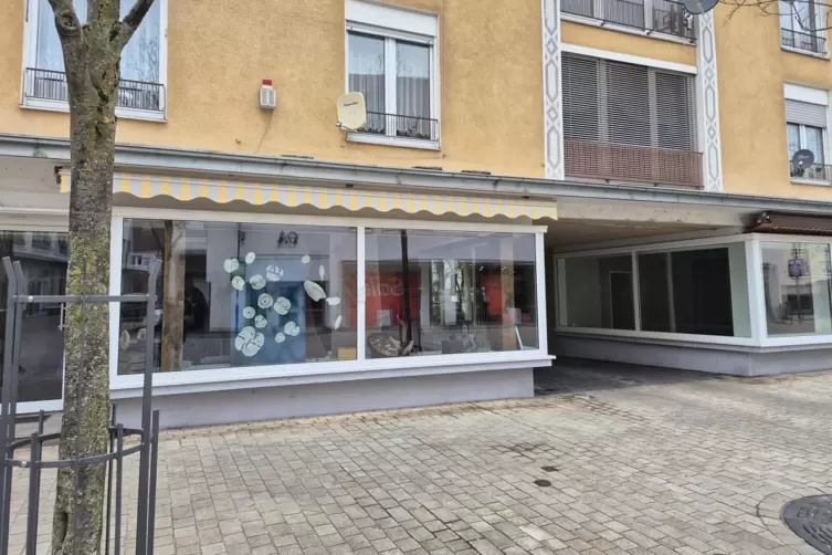 Die Werke der K&uuml;nstler Jonas Saling und Caroline Seelinger finden sich in der Landauer Kronstra&szlig;e wieder.