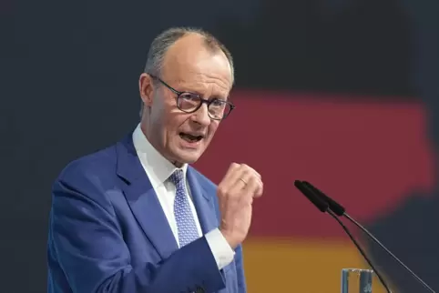 Wohltaten für alle – das versprechen die Parteien im Wahlkampf. Hier Unionskanzlerkandidat Friedrich Merz auf dem CDU-Parteitag 