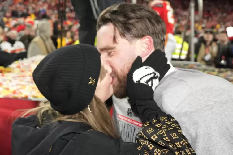 Quasi beide im Super Bowl: Travis Kelce und seine Freundin Taylor Swift. 