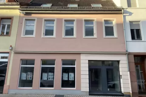 Soll neu vermietet werden: früheres Stoffhaus. 