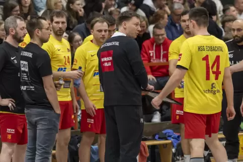 Am Sonntag zu Gast in Waldsee: Trainer Philip Rogawski und die HSG Eckbachtal.