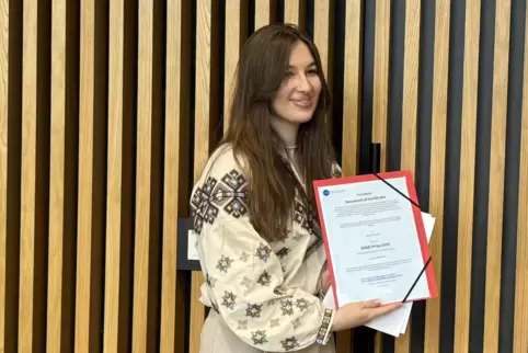 Viktoriia Karakatsii studiert seit ihrer Flucht aus der Ukraine an der Saar-Uni und wohnt in Saarbrücken. Für ihr Engagement ist