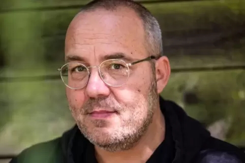 Mit brandneuem Roman beim Lautrer Literaturfestival am Start: der Autor und Journalist Arno Frank. 