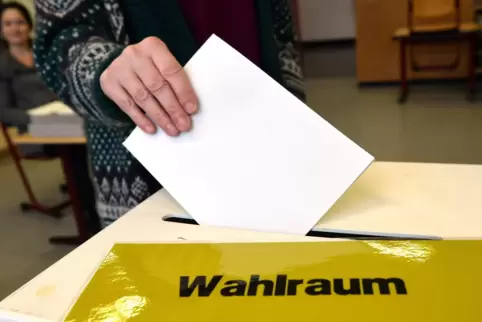 Im Herxheimer Ratssaal ist die Wahlurne nicht abgeschlossen.