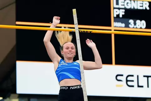 Paula Legner startet bei der U20-DM mit dem Rückenwind einer neuen Bestleistung über 3,80 Meter. Paula Legner startet bei der U20-DM mit dem Rückenwind einer neuen Bestleistung über 3,80 Meter.