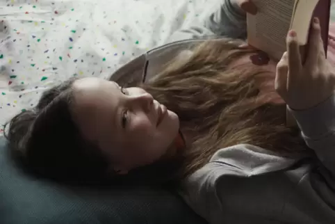 Hat eine verstörende Gabe: Laeni Geiseler im einzigen deutschen Berlinale-Wettbewerbsfilm „Was Marielle weiß“. 