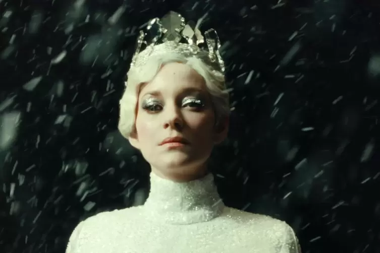 Kann ebenfalls nicht lieben: Marion Cotillard in &bdquo;La Tour de Glace&ldquo;. 