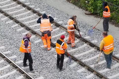 Gleisarbeiten stehen an vier Nächten in Neustadt an. 