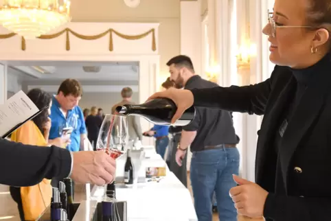 Mehr als 200 Weine und Sekte können am Wochenende im Kurhaus  verkostet werden. 