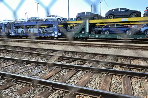 Die deutsche Industrie hat mit Problemen zu kämpfen, nicht nur die Automobilindustrie. 