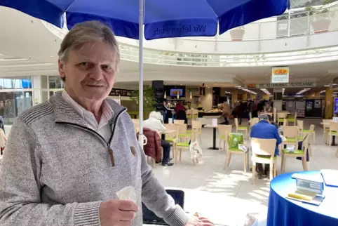 Für die Kunden in der Hallplatzgalerie war Wolfgang Krähe das Gesicht der Zweibrücker RHEINPFALZ.