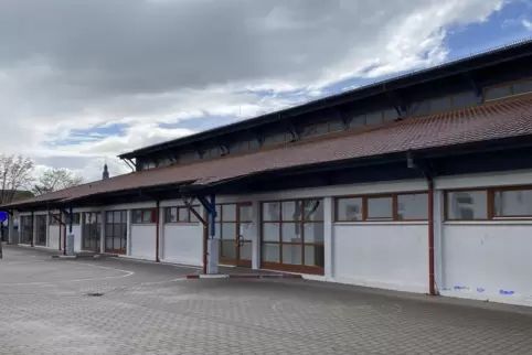 Die Sporthalle in Dirmstein ist für den Handballspielbetrieb in der Region wichtig. 