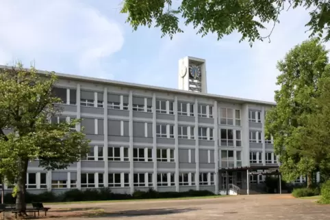 Idylle getrübt: Messerstich an der Berufsbildenden Schule.