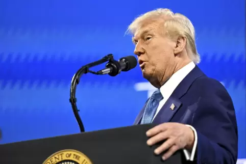Umgarnt die Saudis und kanzelt die Ukrainer ab: Donald Trump.
