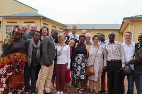 2018: Delegation mit Lehrern des Friedrich-Magnus-Schwerd-Gymnasiums in Ruanda.