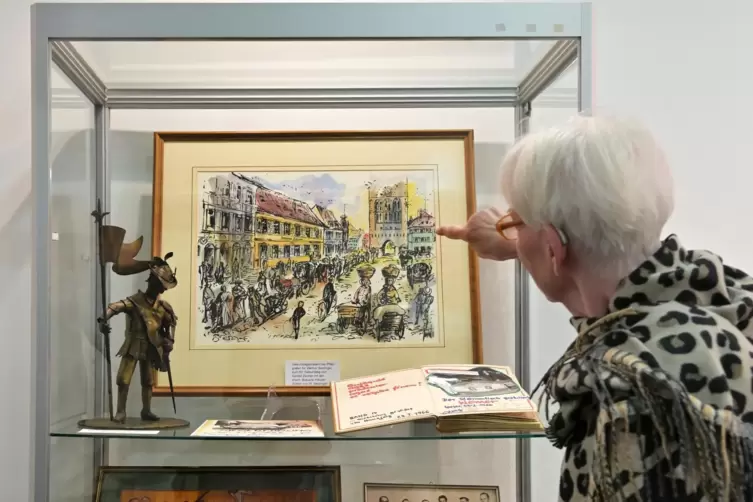 In der Vitrine: sorgsam bewahrte Erinnerungen. 