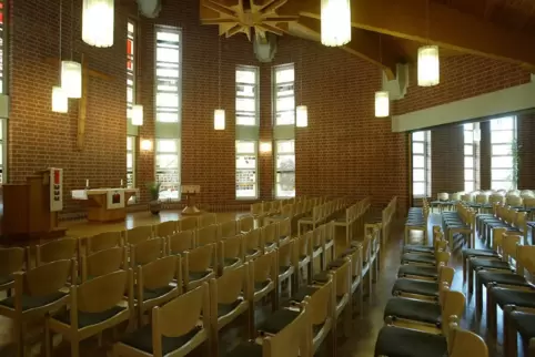 Blick in die Wörther Friedenskirche.