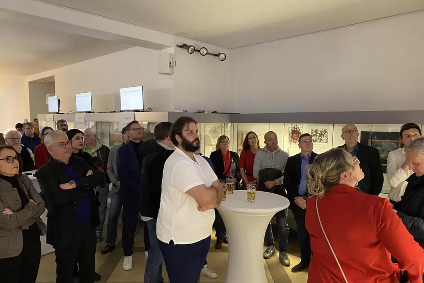 Jubelstimmung sieht anders aus: Die Wahlparty im Frankenthaler Rathaus.