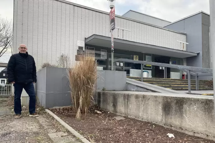 Ortsvorsteher Frank Meier h&auml;tte an dieser Stelle gerne einen Fahrradst&auml;nder.