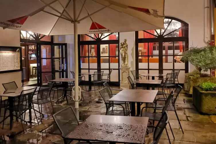 Versteckt im Innenhof und sehr einladend: Poseidon in Landau. 