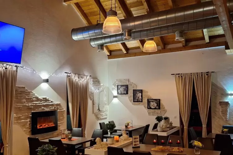 Gem&uuml;tlich: Taverna Syrtaki in Neustadt. 