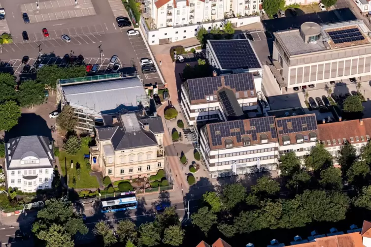 Zentrale: VVR-Immobilien an der Bahnhofstra&szlig;e in Speyer. 