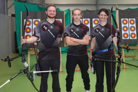Kurz vor dem Höhepunkt: Felix Claus, Moritz Schiller und Julie Rüb (von links) vertreten die TG Waldsee bei der deutschen Meiste