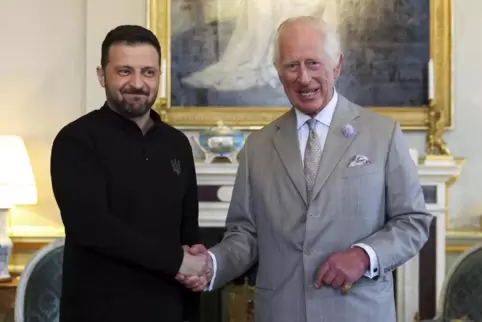 Für Wolodymyr Selenskyj muss es eine Genugtuung sein: Nach dem Eklat mit US-Präsident Donald Trump wurde der ukrainische Präside