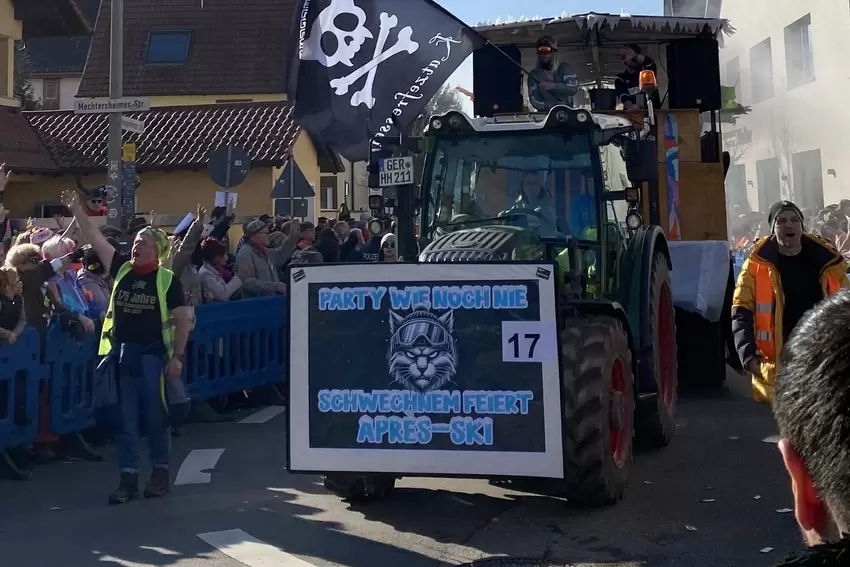 Beim Après Ski: der Närrische Xangverein aus Schwegenheim.