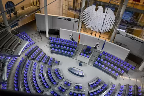 Dürfte sich zur Sondersitzung wieder füllen: Plenarsaal des Bundestages.