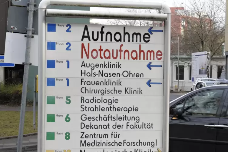 Im Klinikum wurden drei Verletzte behandelt. 
