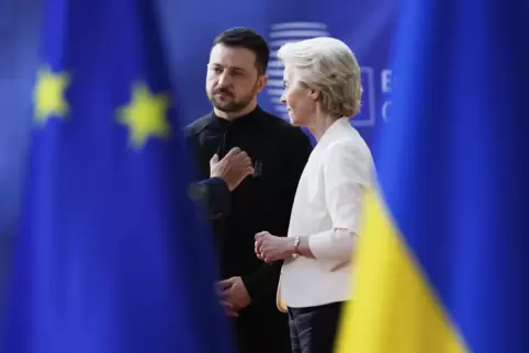 Der ukrainische Präsident Wolodymyr Selenskyj und EU-Kommissionspräsidentin Ursula von der Leyen können sich nicht mehr auf die 
