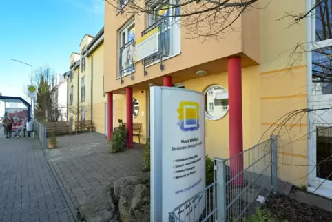 Lage an wichtiger Einfallstraße im Süden der Stadt: Haus Edelberg in der Landauer Straße. Lage an wichtiger Einfallstraße im Süden der Stadt: Haus Edelberg in der Landauer Straße.