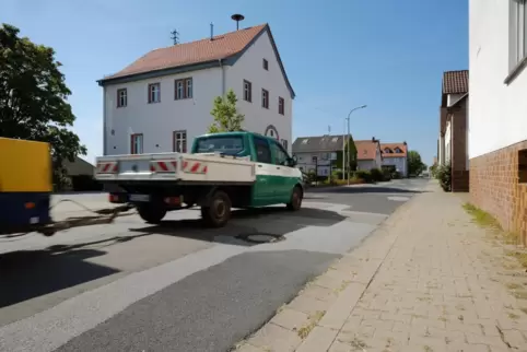 Ende dieses, Anfang nächsten Jahres soll der Ausbau der Krähenberger Hauptstraße beginnen. 