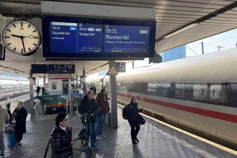 Der ICE 513 um 9.31 Uhr ab Mannheim nach München kommt bei den Bauarbeiten ab Mitte April relativ glimpflich davon. Bei anderen 