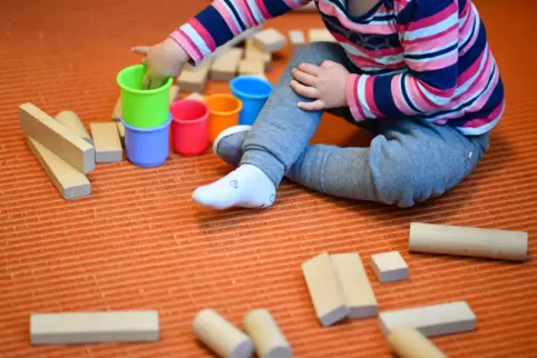 Kita-Kinder bauen gern. 