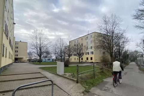 Die maroden Wohnungen in Mundenheim West werden weiterhin gebraucht, um Menschen unterzubringen, die ihr Zuhause verloren haben.