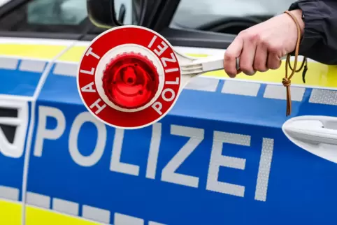 Polizeikontrolle: etliche Verstöße entdeckt.