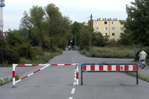 Die Bayreuther Straße soll für den Verkehr geöffnet und ausgebaut werden.