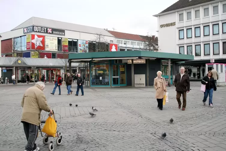 2008: Der Pavillon mit dem Imbiss darin steht noch.
