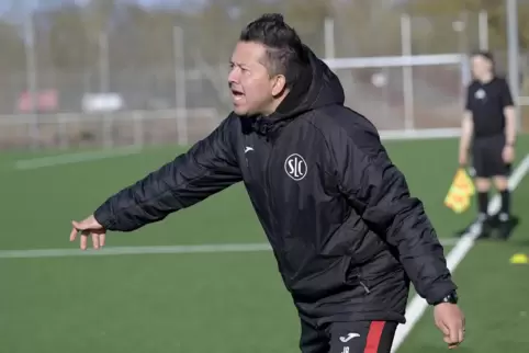 Hat beim LSC viel Arbeit vor sich: Trainer John Antuna. 