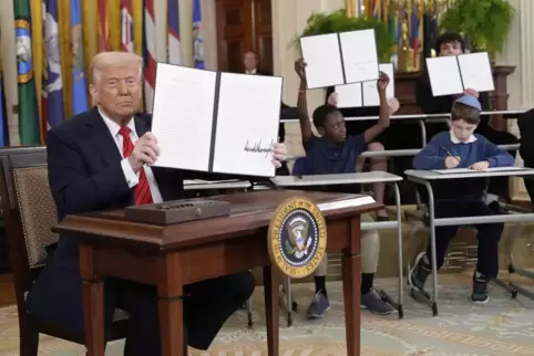 Der nächste Schritt auf Trumps Weg, die USA grundlegend umzubauen: Per Dekret zerschlägt er das Bildungsministerium.